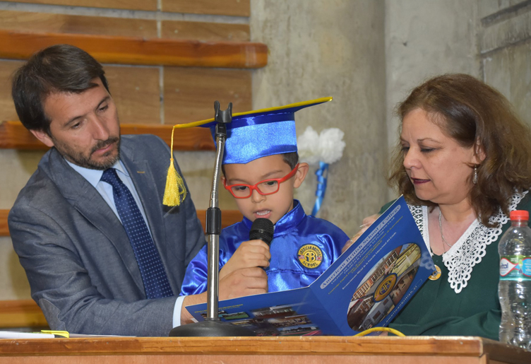 Ceremonia De Graduación De Kínder - American British School