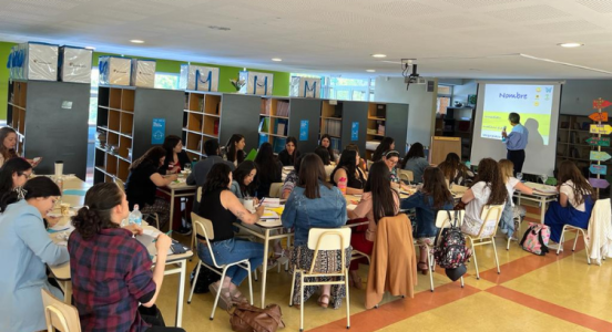 Nuestras psicólogas participan en capacitación de Educación Emocional