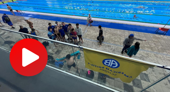 Selección de Natación destacó en Campeonato Regional Escolar Natación Clásica