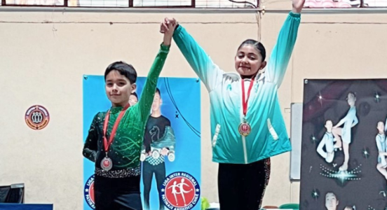 Alumna de nuestro colegio obtiene 1° lugar en Torneo de Patinaje